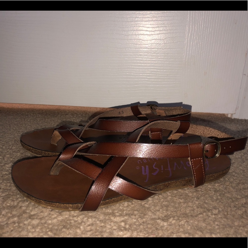 Sandals - Picture 2 of 3